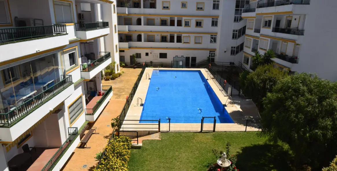 Продажа апартаментов на среднем этаже в La Cala de Mijas 1