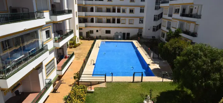 Продажа апартаментов на среднем этаже в La Cala de Mijas 0