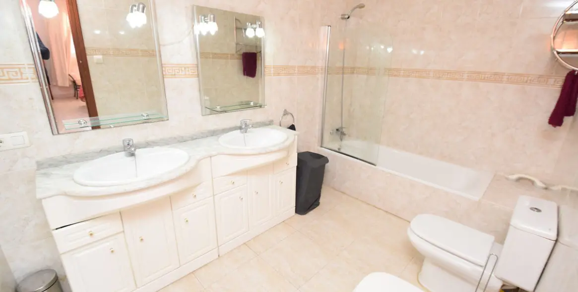 Продажа апартаментов на среднем этаже в La Cala de Mijas 16