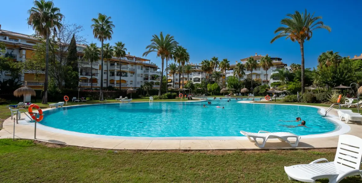 Продажа пентхауса в Nueva Andalucía 15