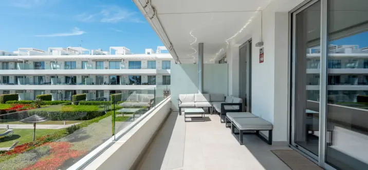 Middle floor apartment R5018062 3