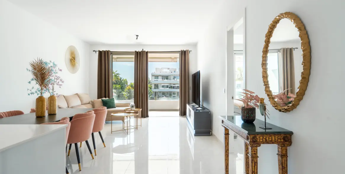 Sale of middle floor apartment in Estepona (district Estepona) 6