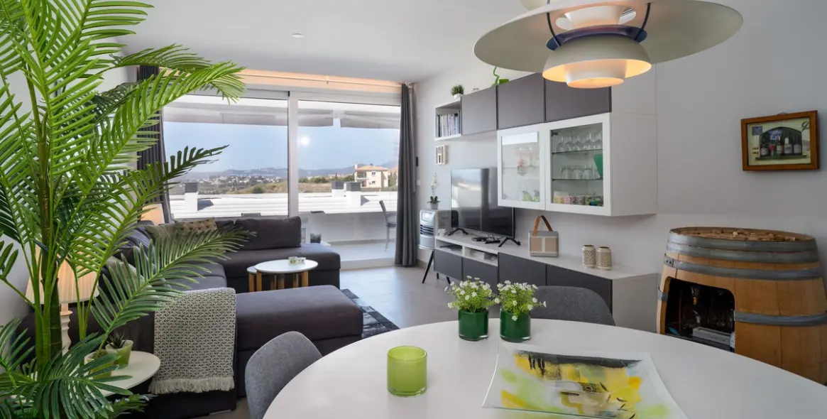 Продажа апартаментов на среднем этаже в Torreblanca 4