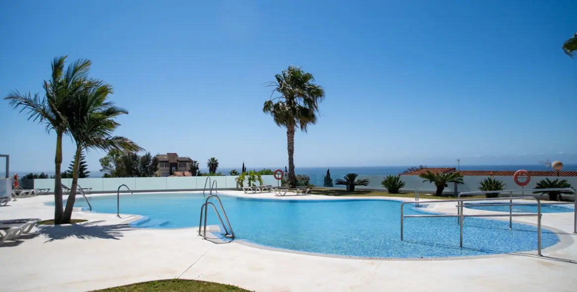 Продажа апартаментов на среднем этаже в Torreblanca 19