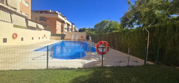 Продажа апартаментов на первом этаже в Ciudad Jardín 1