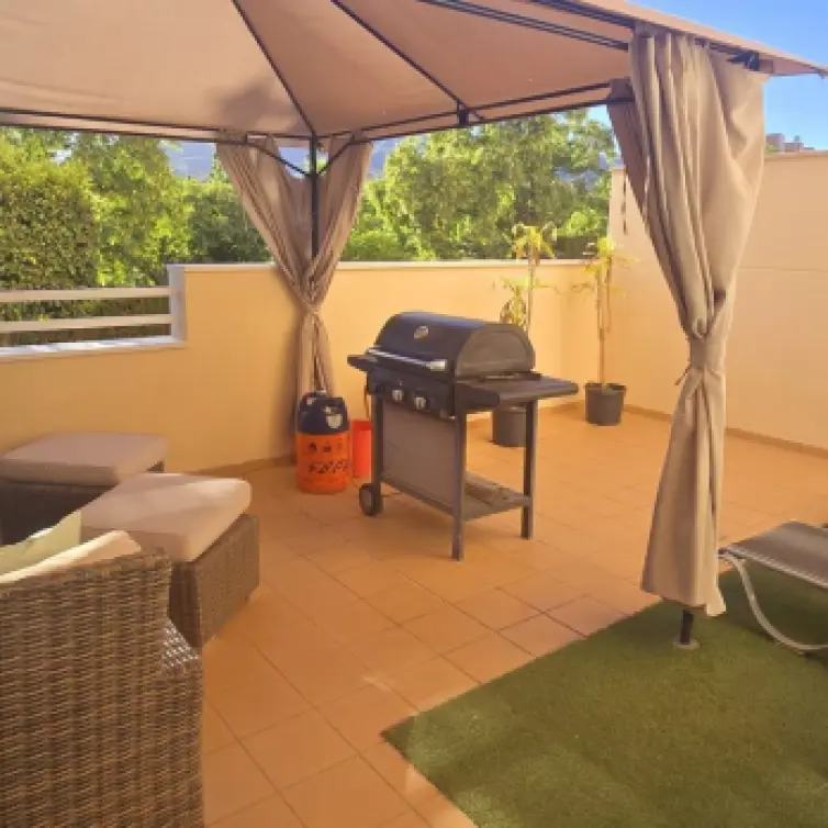 Sale of ground floor apartment in Ciudad Jardín