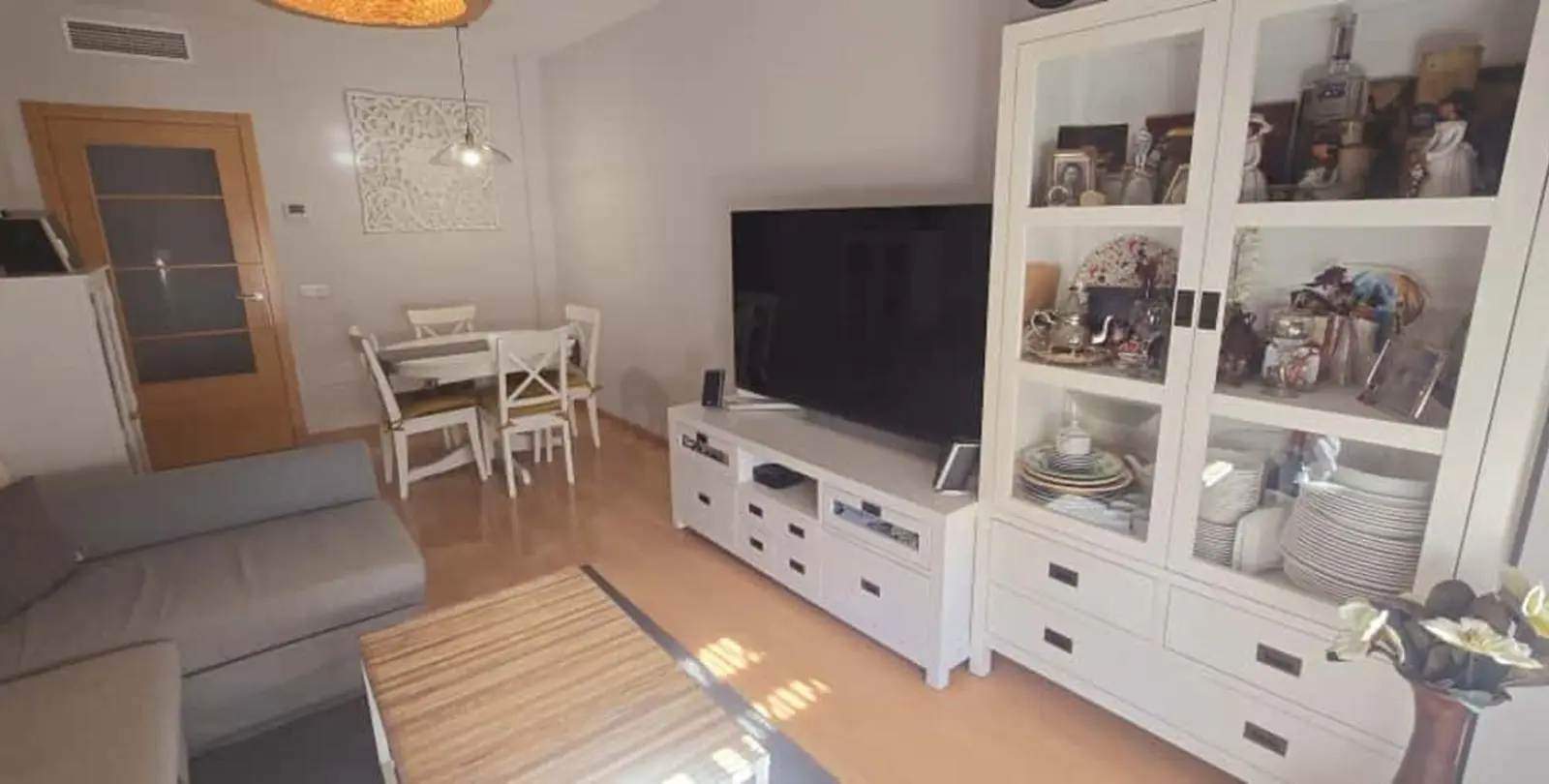 Sale of ground floor apartment in Ciudad Jardín 6
