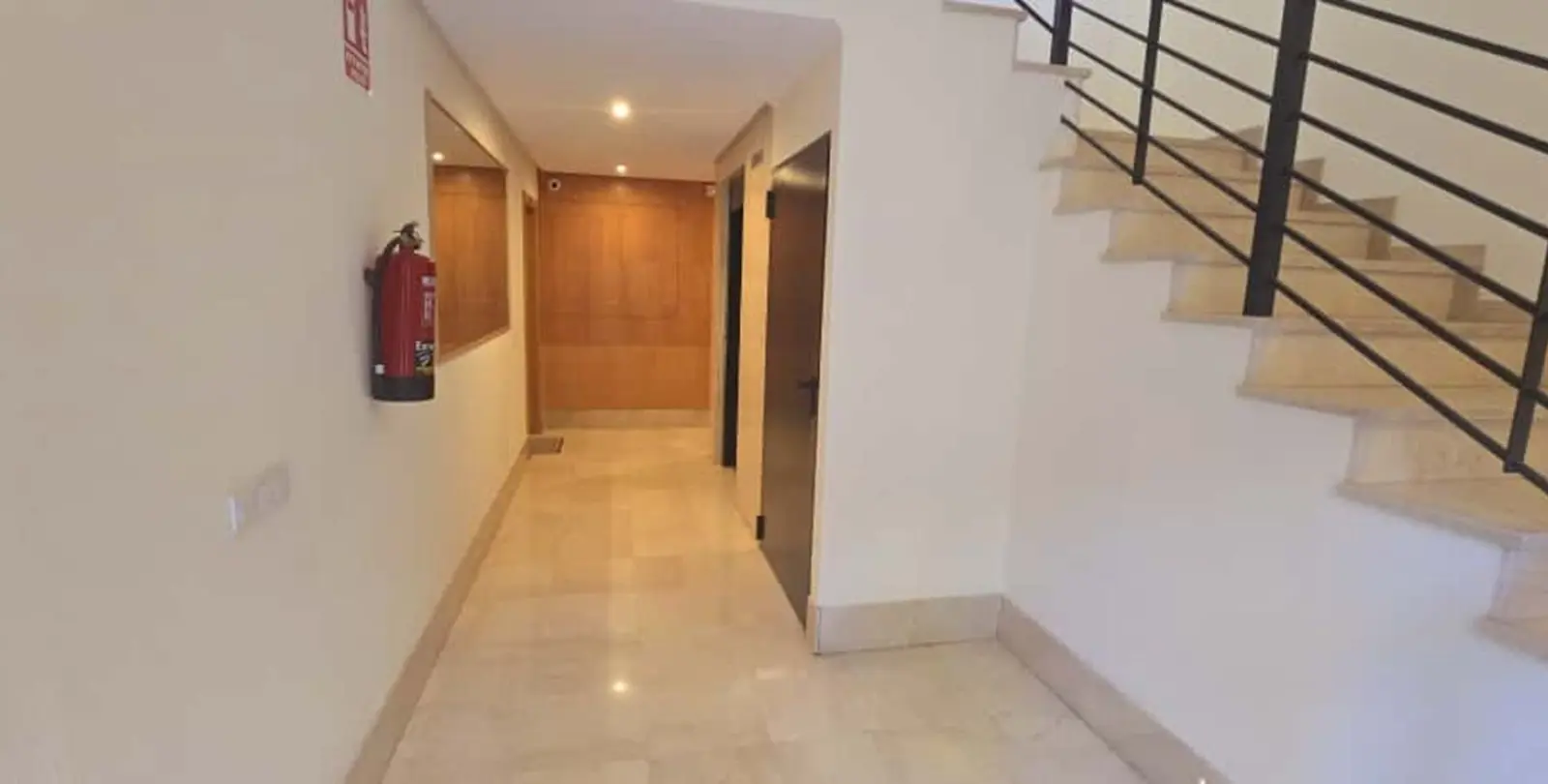 Sale of ground floor apartment in Ciudad Jardín 20