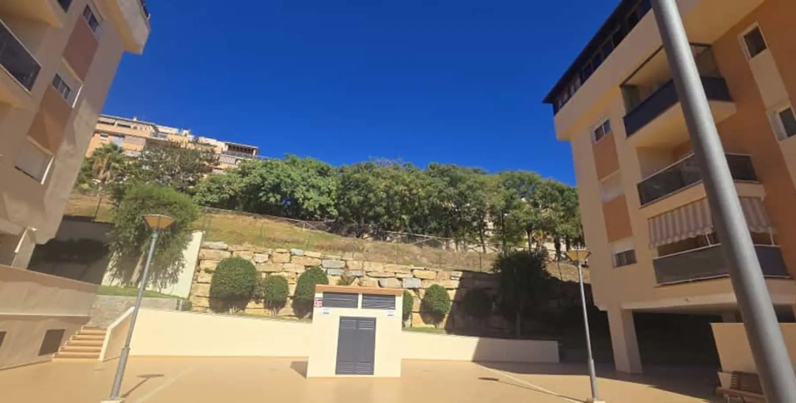 Sale of ground floor apartment in Ciudad Jardín 21