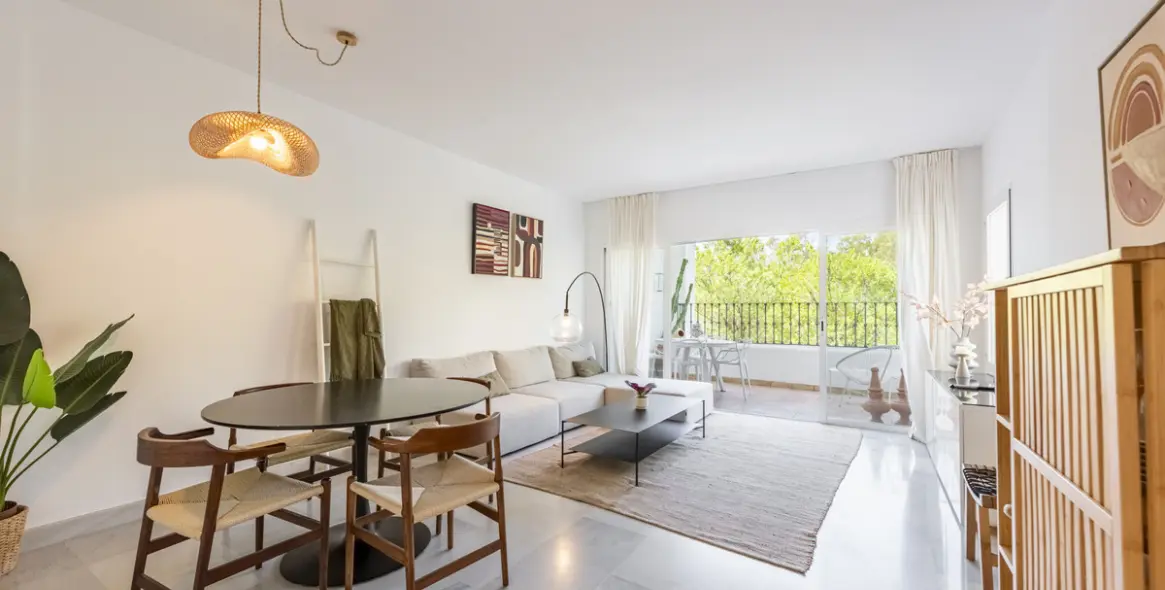 Продажа апартаментов на среднем этаже в La Quinta 1