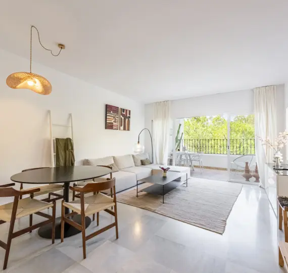 Продажа апартаментов на среднем этаже в La Quinta