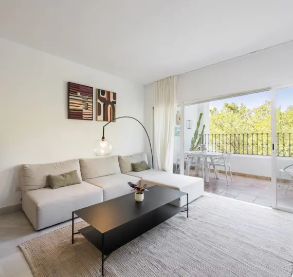 Продажа апартаментов на среднем этаже в La Quinta