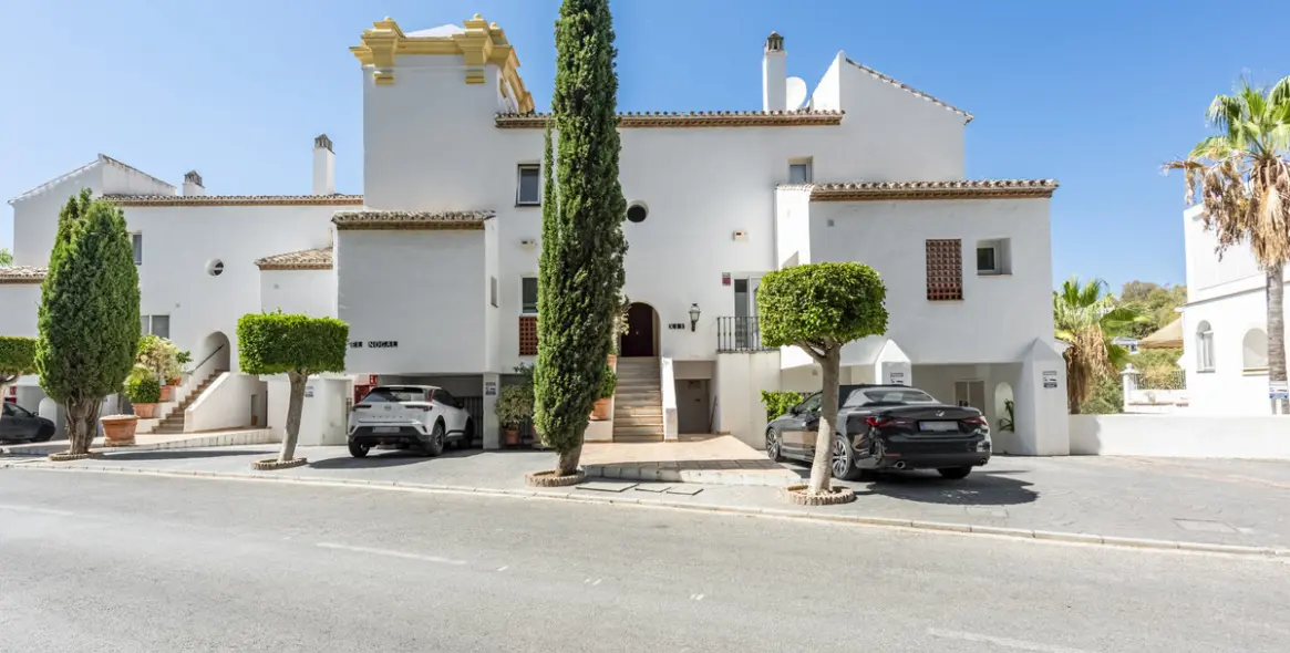 Продажа апартаментов на среднем этаже в La Quinta 18