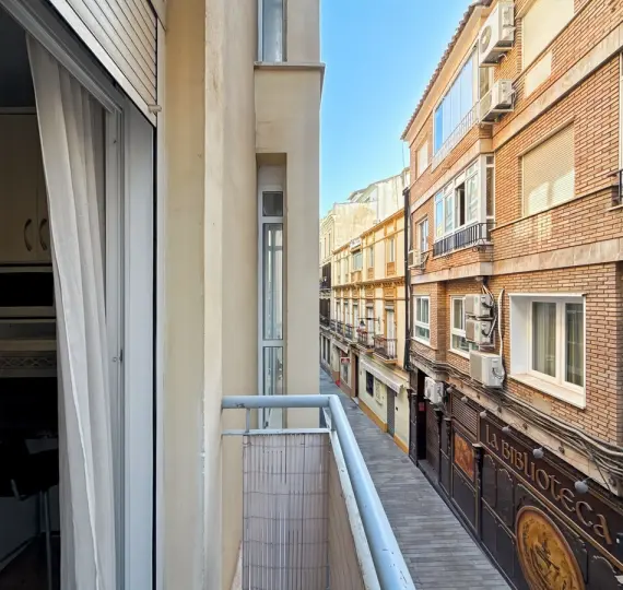 Sale of middle floor apartment in Centro Histórico