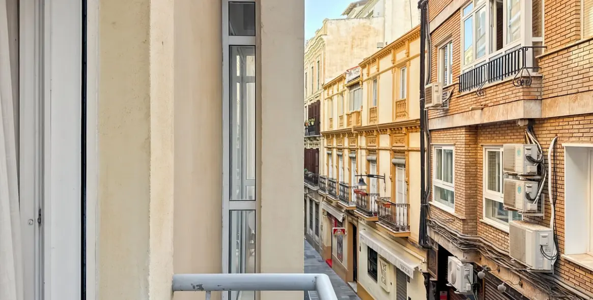 Sale of middle floor apartment in Centro Histórico 3