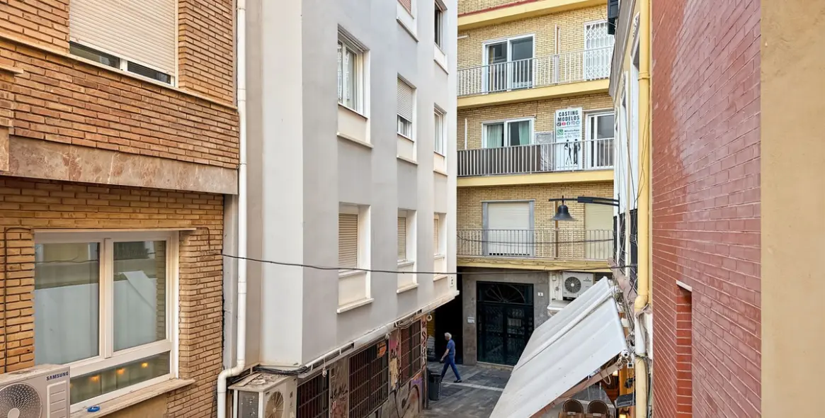 Sale of middle floor apartment in Centro Histórico 4