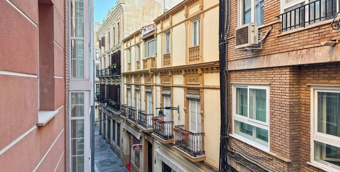 Sale of middle floor apartment in Centro Histórico 5