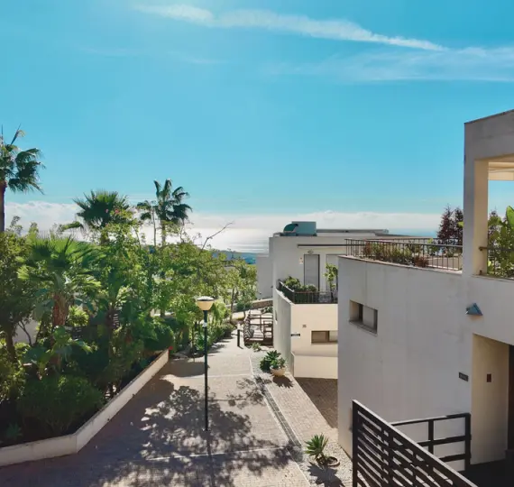 Sale of ground floor apartment in Marbella