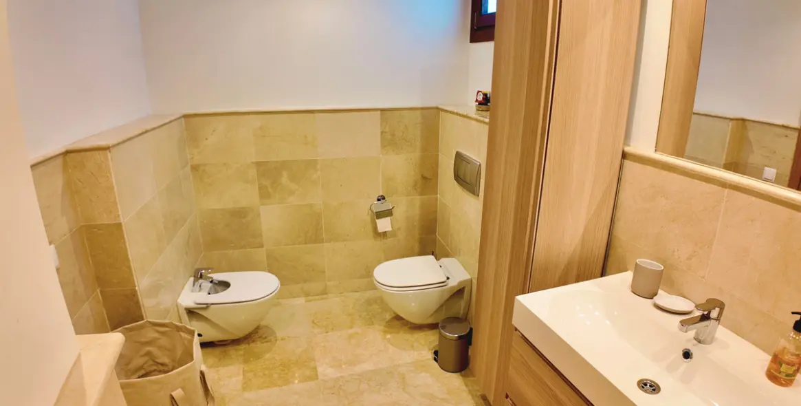 Sale of ground floor apartment in Marbella 19