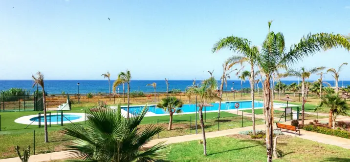 Sale of middle floor apartment in Vélez-Málaga 2