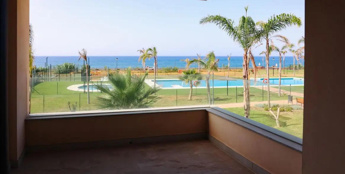 Sale of middle floor apartment in Vélez-Málaga 16