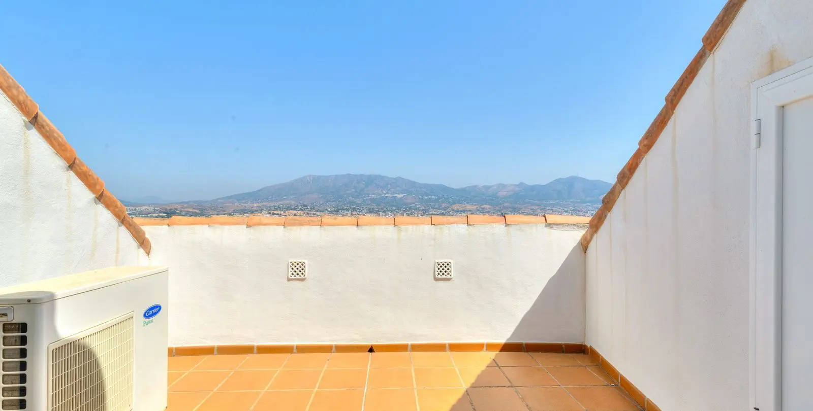 Sale of penthouse in Fuengirola 21