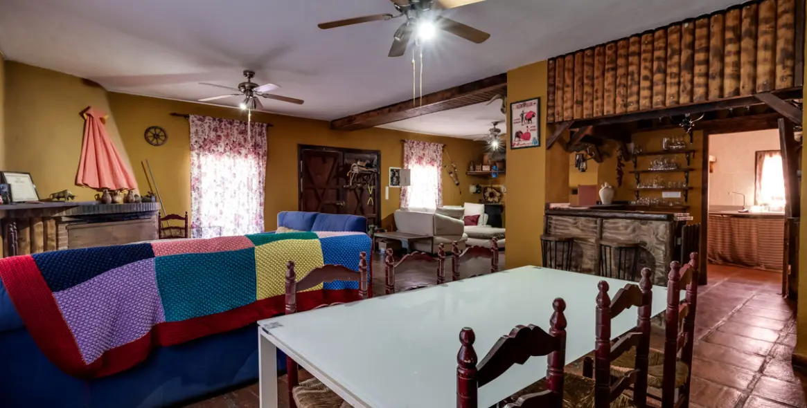 Sale of finca - cortijo in Monda 2