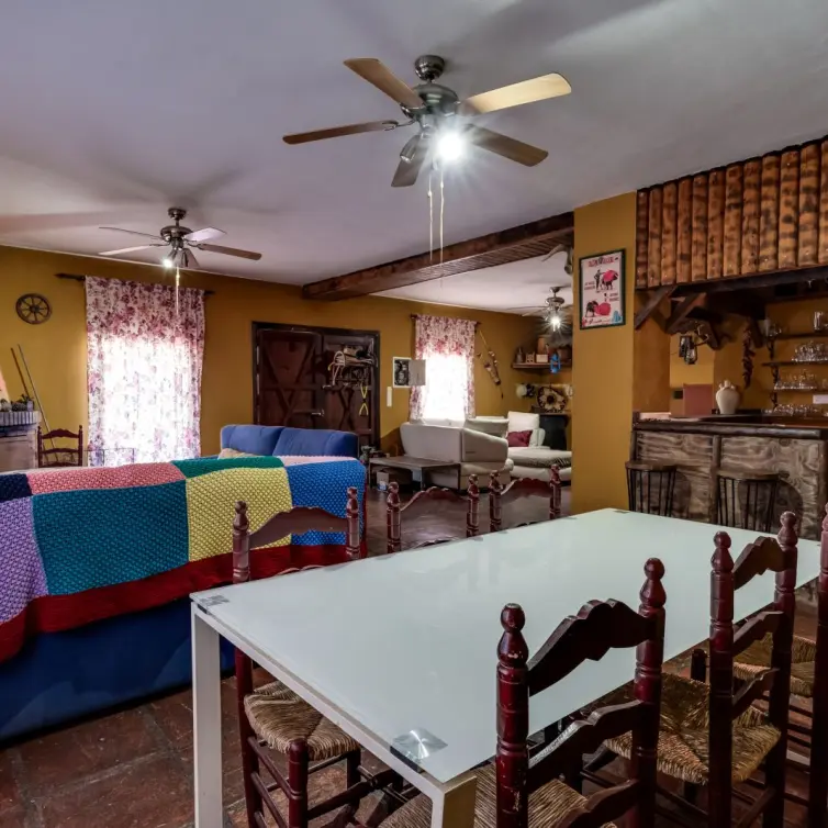 Sale of finca - cortijo in Monda
