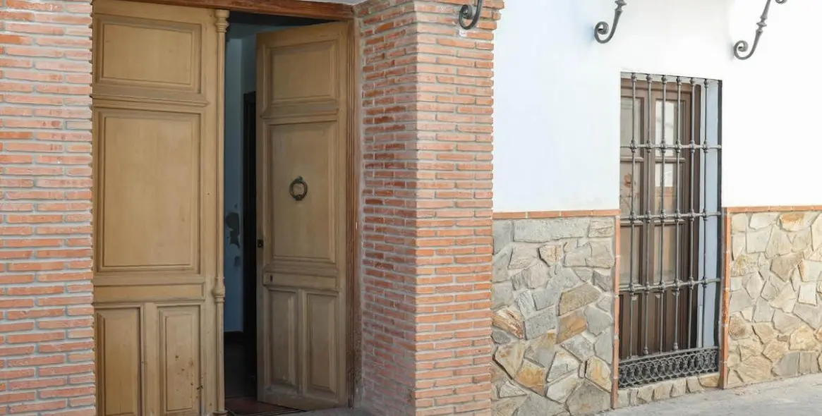 Продажа таунхауса в Guaro 5