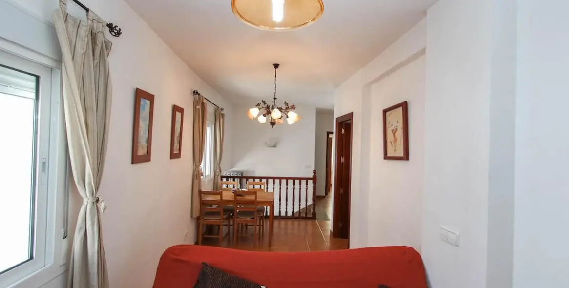 Продажа таунхауса в Guaro 30