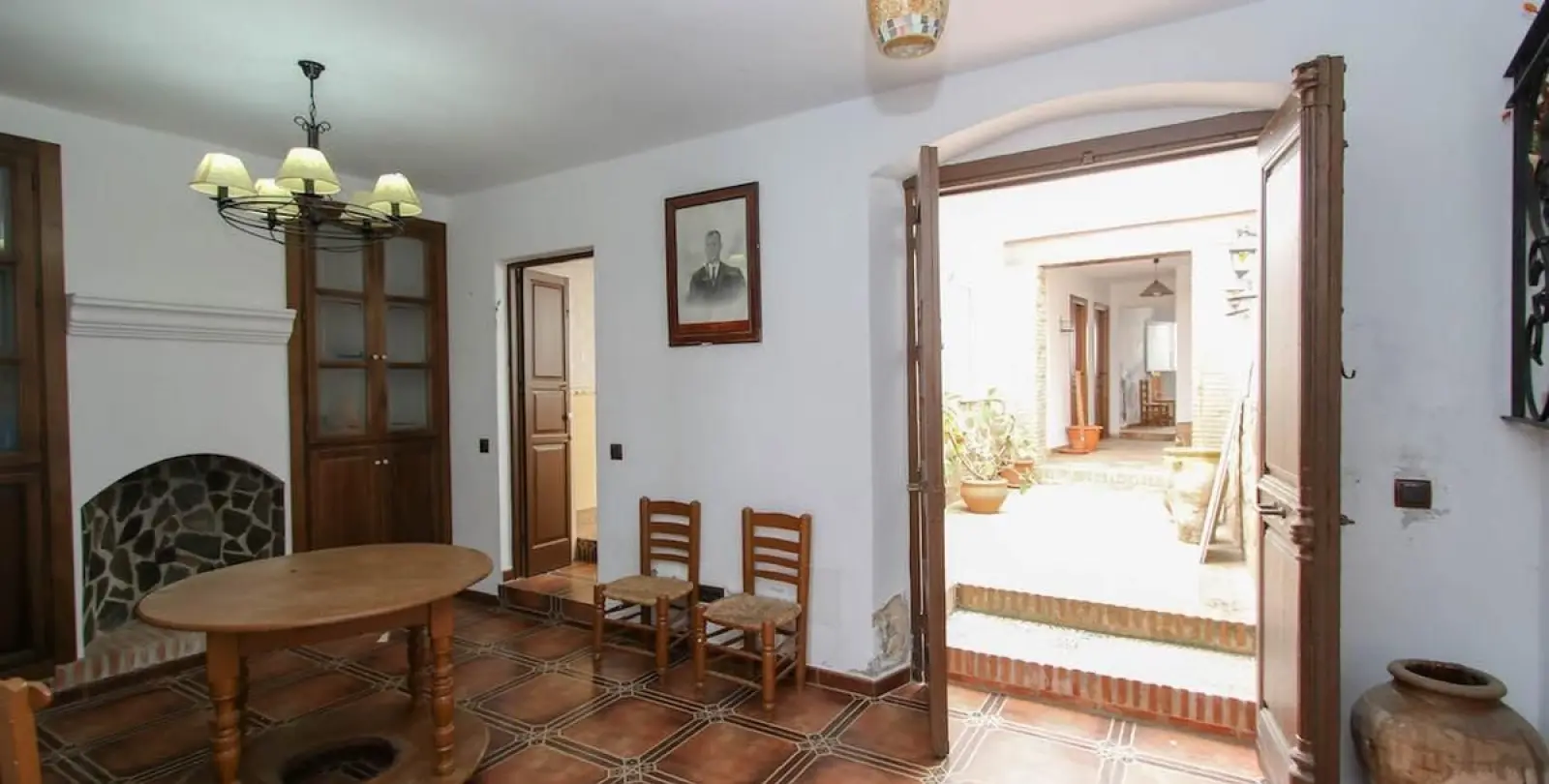 Sale of townhouse in Guaro 4