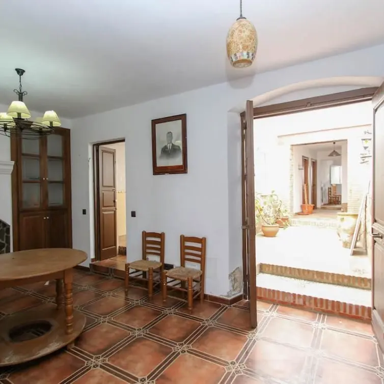 Sale of townhouse in Guaro