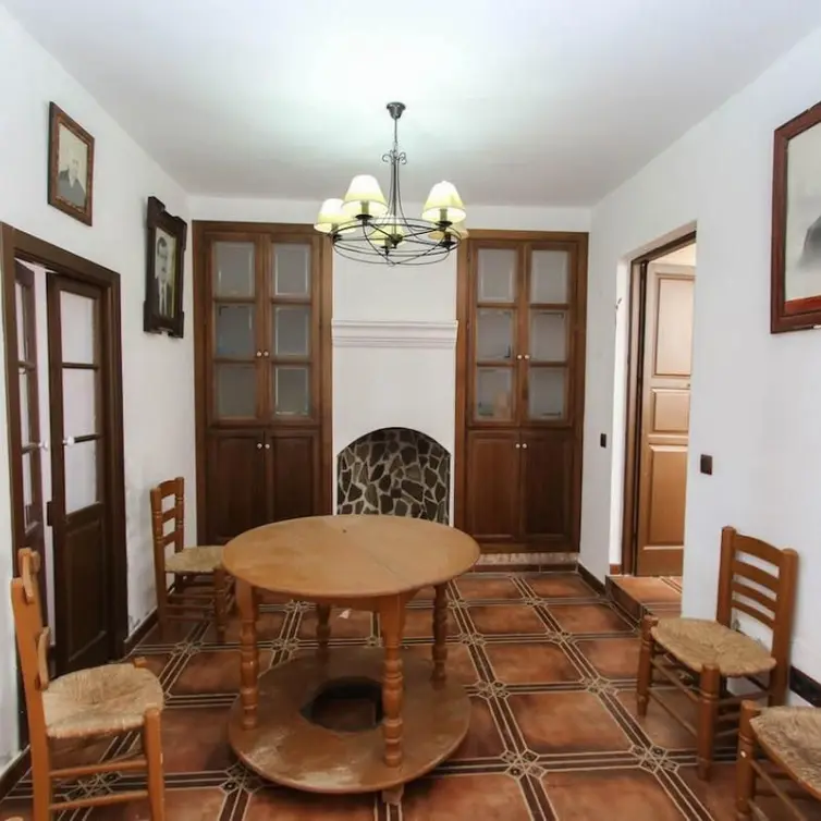 Sale of townhouse in Guaro