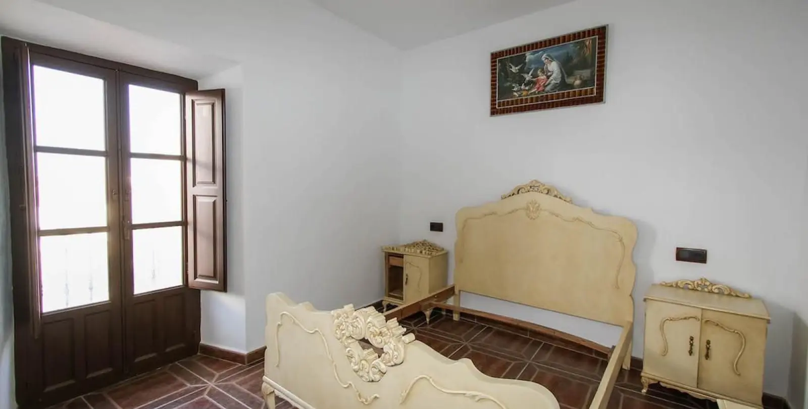 Sale of townhouse in Guaro 17