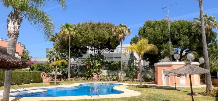 Продажа апартаментов на среднем этаже в Marbella 0