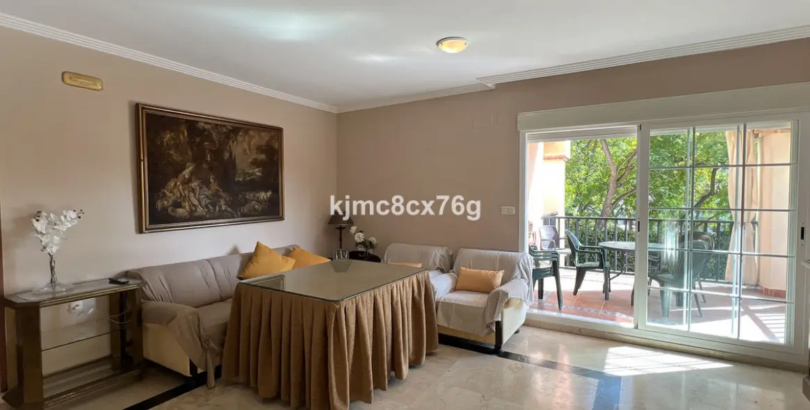 Продажа апартаментов на среднем этаже в Marbella 10