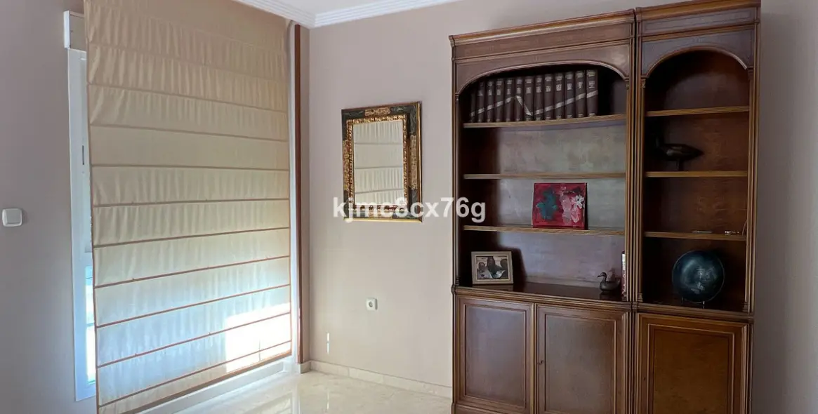 Продажа апартаментов на среднем этаже в Marbella 12