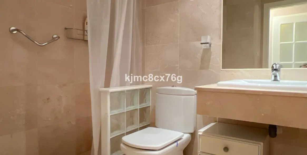 Продажа апартаментов на среднем этаже в Marbella 20