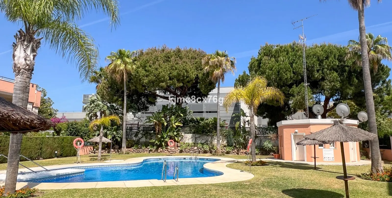 Продажа апартаментов на среднем этаже в Marbella 1