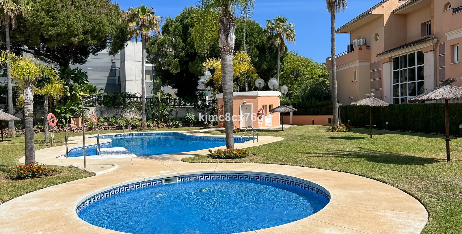 Продажа апартаментов на среднем этаже в Marbella 28