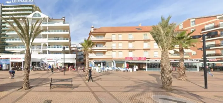 Продажа апартаментов на среднем этаже в Fuengirola 0