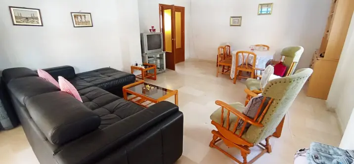 Продажа апартаментов на среднем этаже в Fuengirola 1