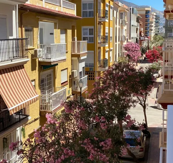 Продажа апартаментов на среднем этаже в Fuengirola