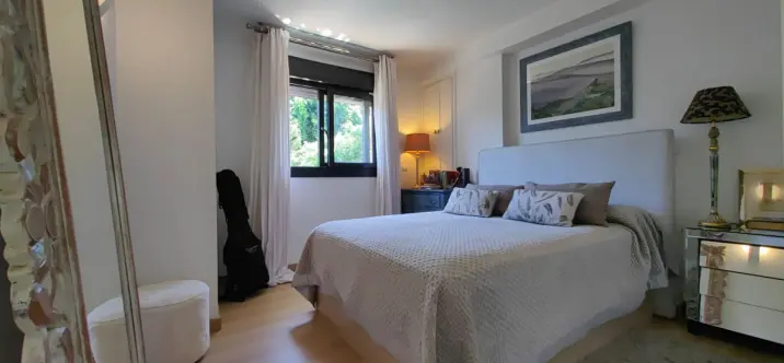 Sale of duplex in Estepona 3