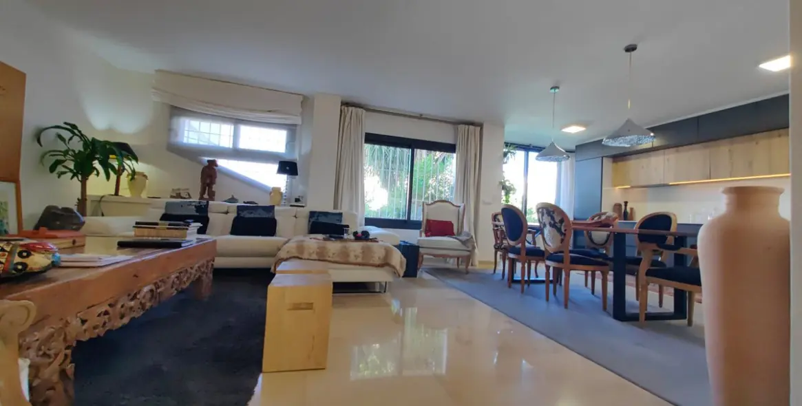 Sale of duplex in Estepona 9