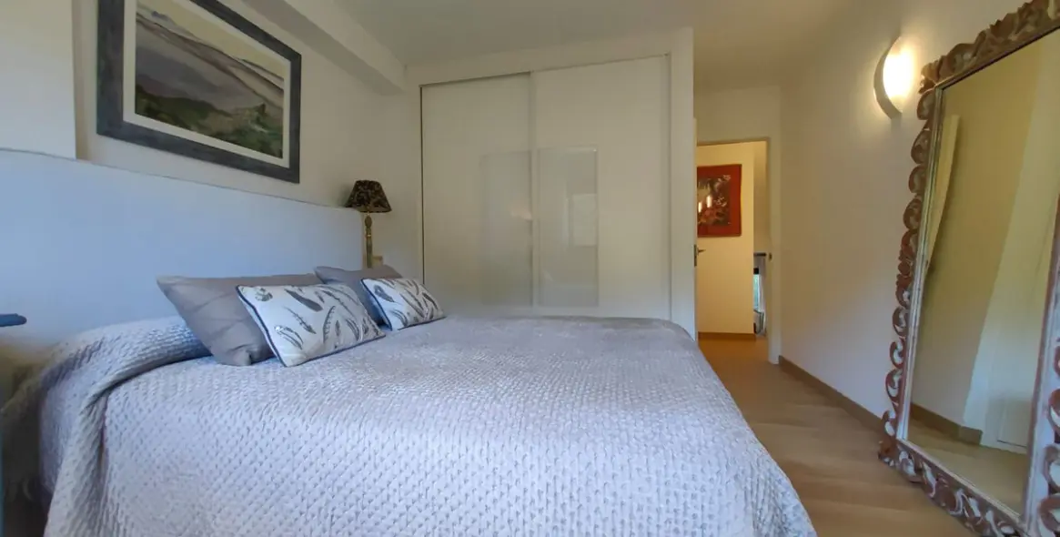 Sale of duplex in Estepona 12