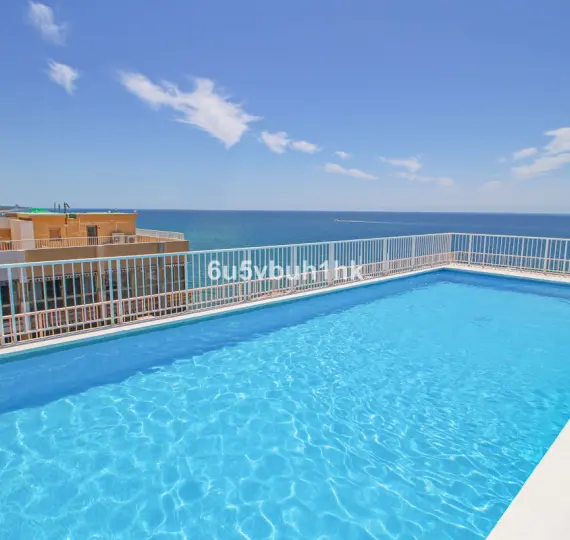 Продажа апартаментов на среднем этаже в Marbella