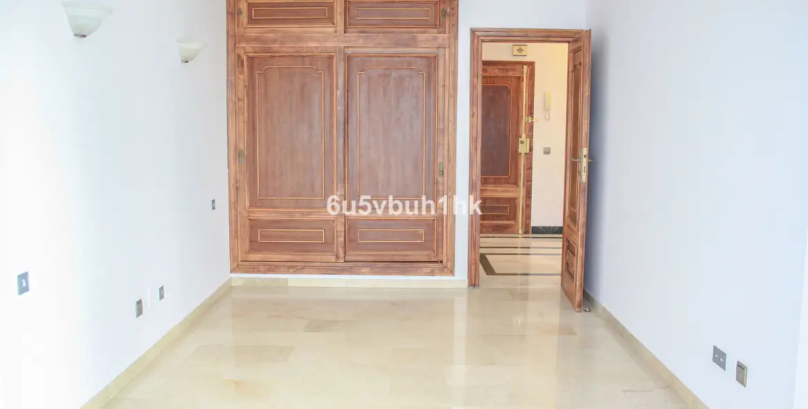 Продажа апартаментов на среднем этаже в Marbella 20