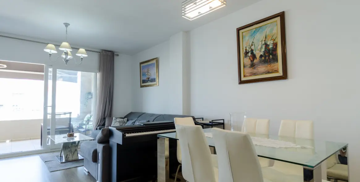 Продажа апартаментов на среднем этаже в La Campana 5