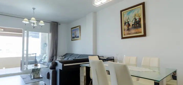 Продажа апартаментов на среднем этаже в La Campana 4